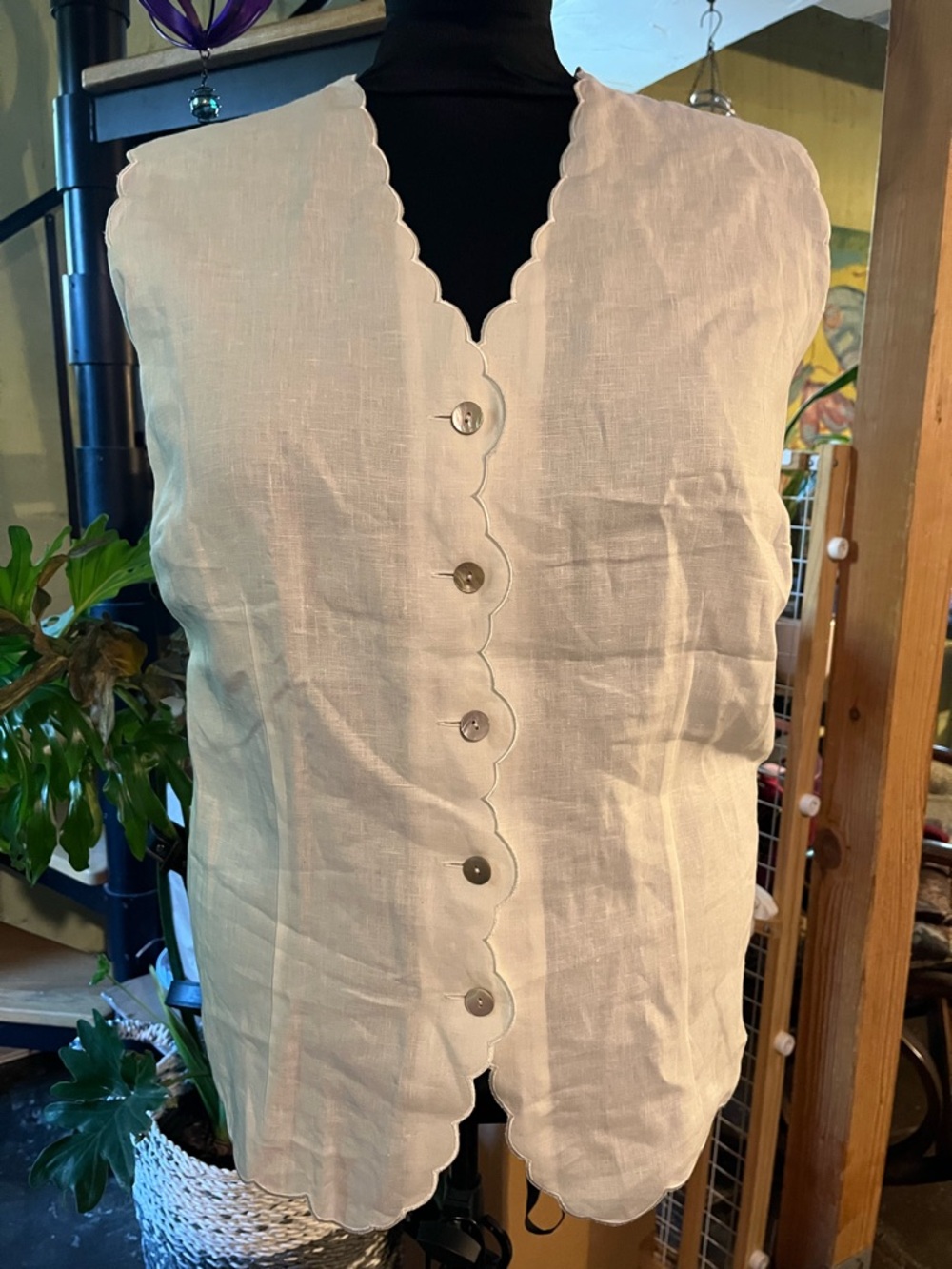 Talbots Cream Scalloped Linen Button-Front Shell